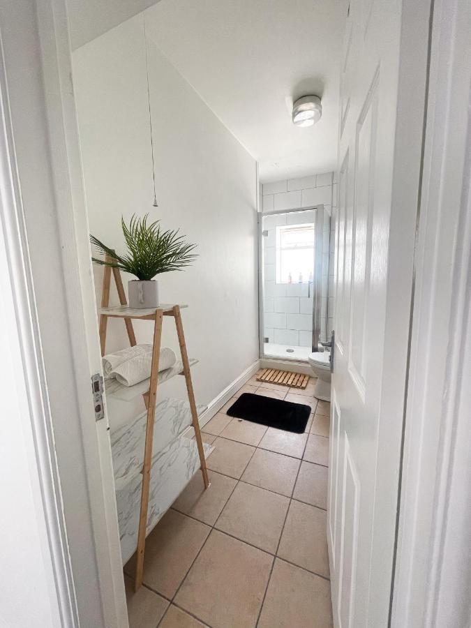 Brighton City Centre 2Br Apartment - Perfect For Contractors, Families & Groups - Free Parking & Walk To Beach Екстериор снимка